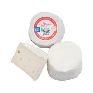 Queso de Cabra de Pasta Blanda y de Corteza Enmohecida Blanca.de Textura Blanda, Cremosa y con Ojos Repartidos Irregularmente en Su Masa. Sabor Suave con Ligeras Notas de Acidez Láctica. la Cabreriza. 200 G