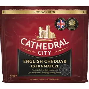 Queso Inglés Cheddar Curado Extra Maduro 14 Meses de Maduración Cathedral City