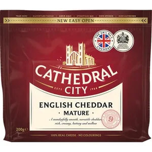 Queso Inglés Cheddar Curado Maduro de Vaca Elaborado con Leche Pasteurizada 9 Meses de Maduración Cathedral City